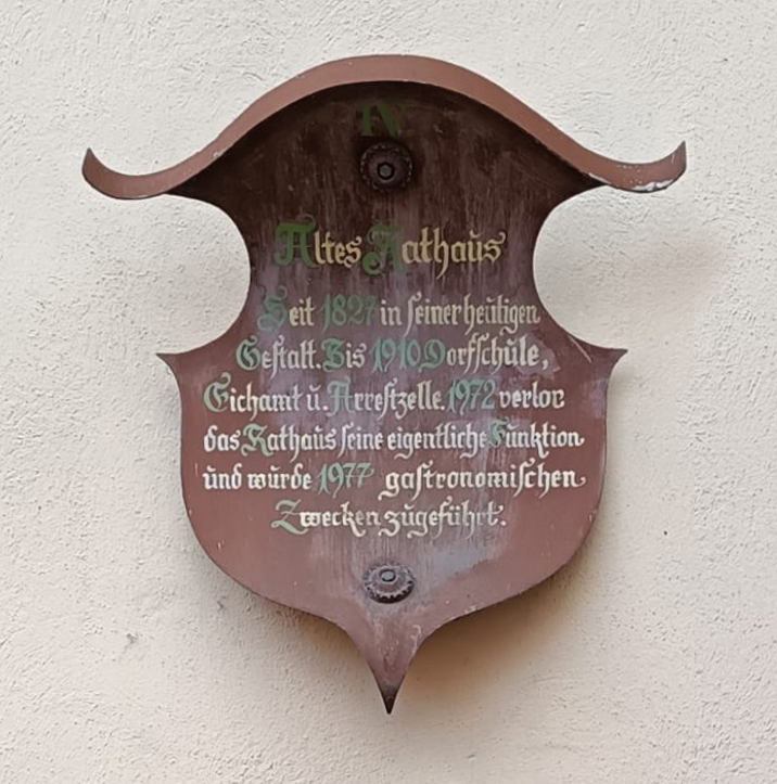 Altes Wirtshausschild
